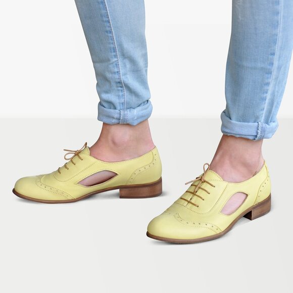 Women's pastel yellow oxford shoes, leather brogues, EU 38 & EU 42 - Picture 3 of 4